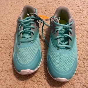 Women’s champion shoes size 6